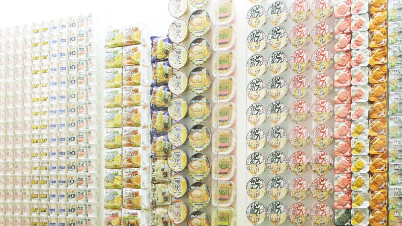 這裡除了過去發售的商品之外,還展示了現在銷售中的商品。除了日本商品以外,在這裡您能還見到世界各國廠商所發售的各種豐富多彩的商品。